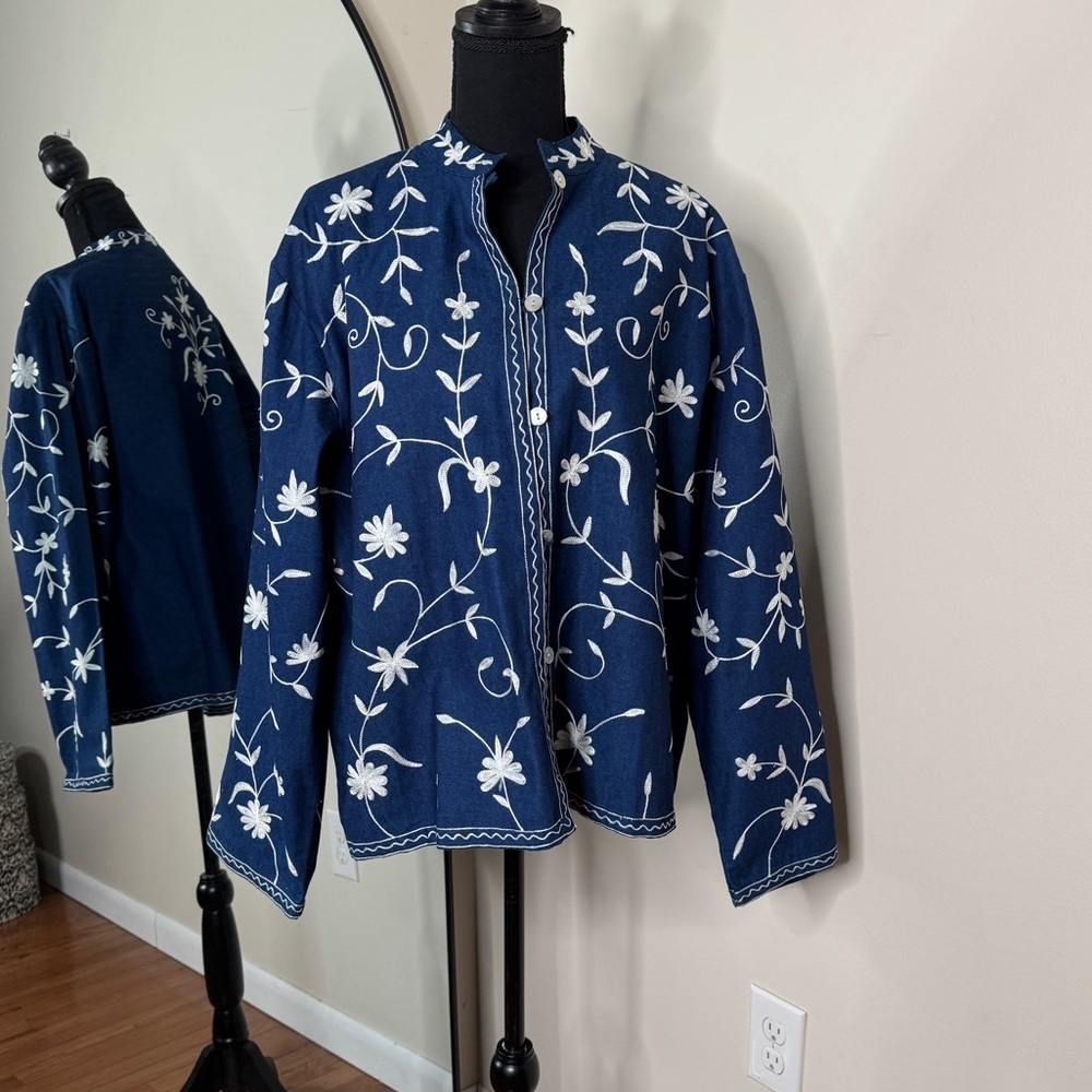 The Vermont Country Store Women's Floral Embroidered Jacket Navy White Size 2X